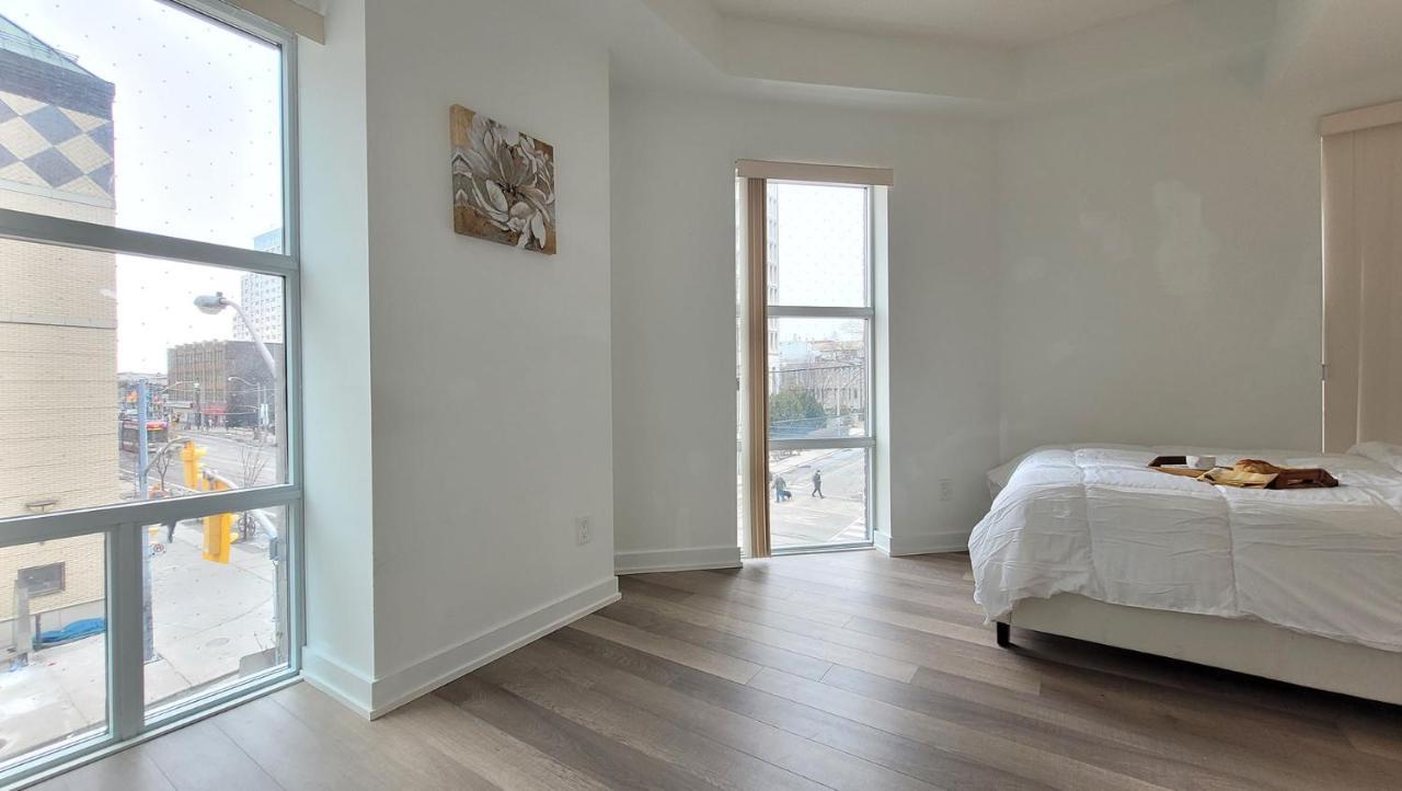 Lovely 3 Bedrooms In University Of טורונטו מראה חיצוני תמונה