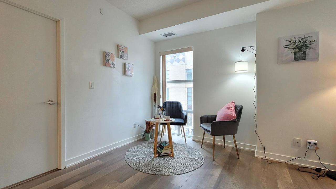 Lovely 3 Bedrooms In University Of טורונטו מראה חיצוני תמונה