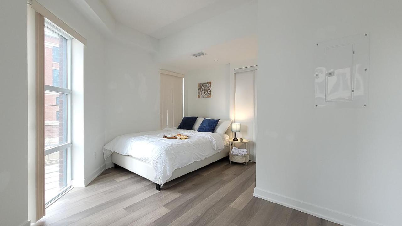 Lovely 3 Bedrooms In University Of טורונטו מראה חיצוני תמונה