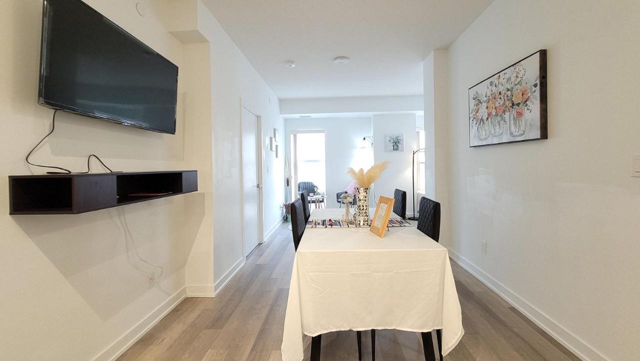 Lovely 3 Bedrooms In University Of טורונטו מראה חיצוני תמונה