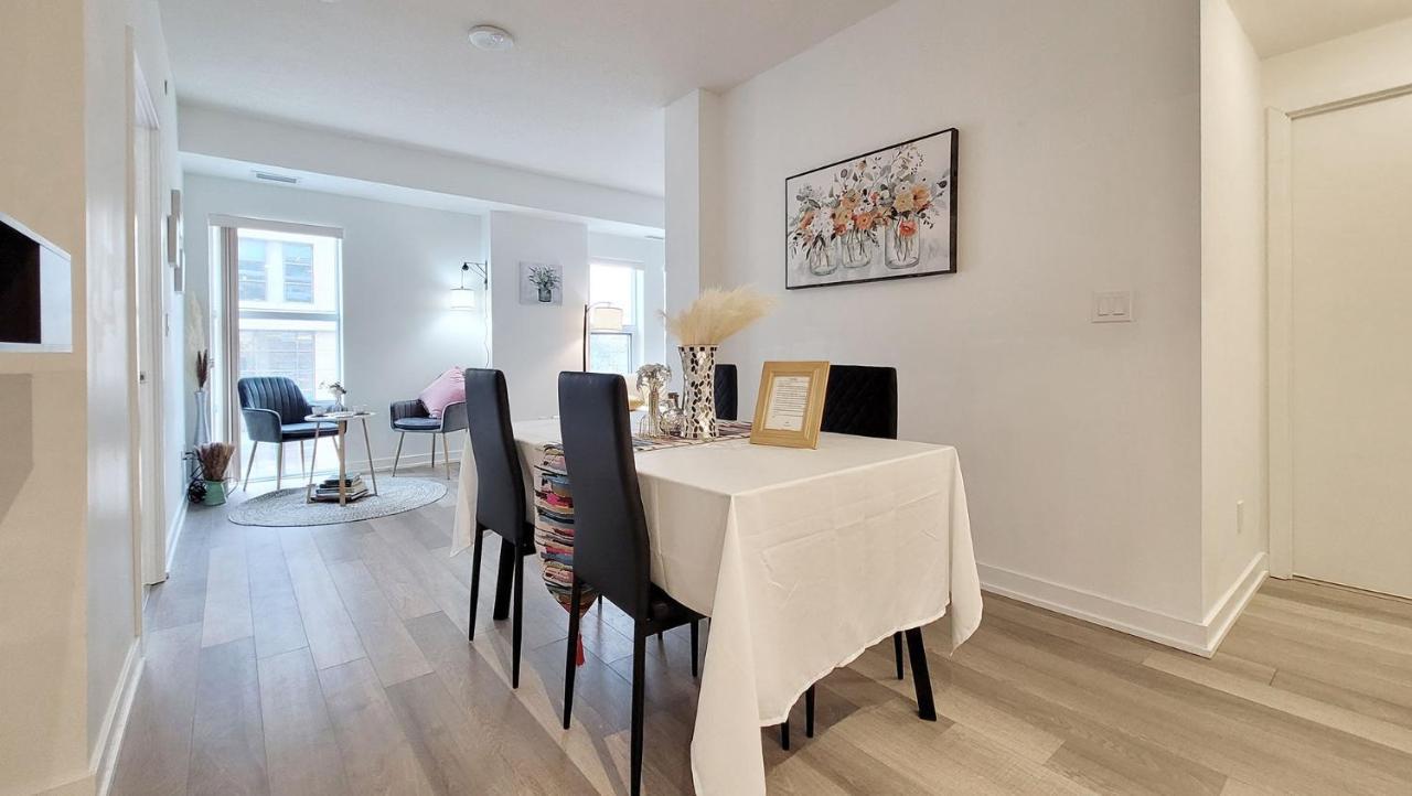 Lovely 3 Bedrooms In University Of טורונטו מראה חיצוני תמונה