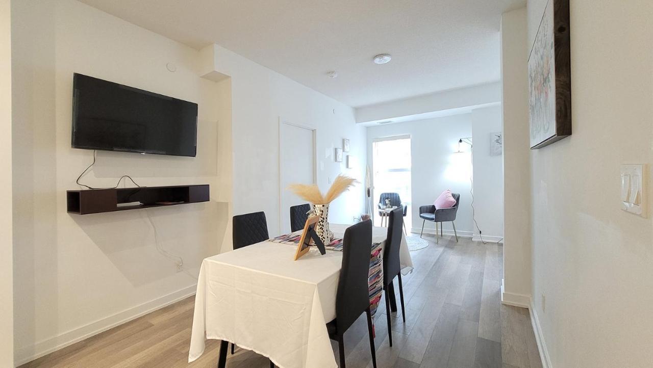 Lovely 3 Bedrooms In University Of טורונטו מראה חיצוני תמונה
