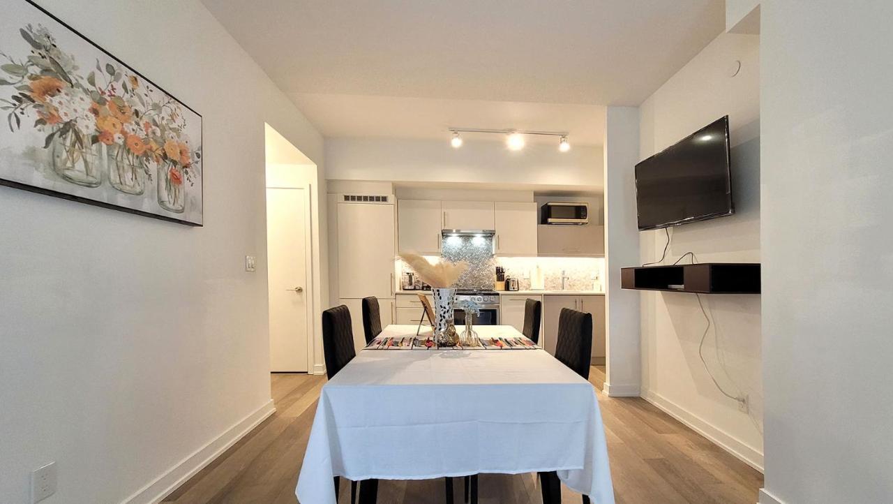 Lovely 3 Bedrooms In University Of טורונטו מראה חיצוני תמונה